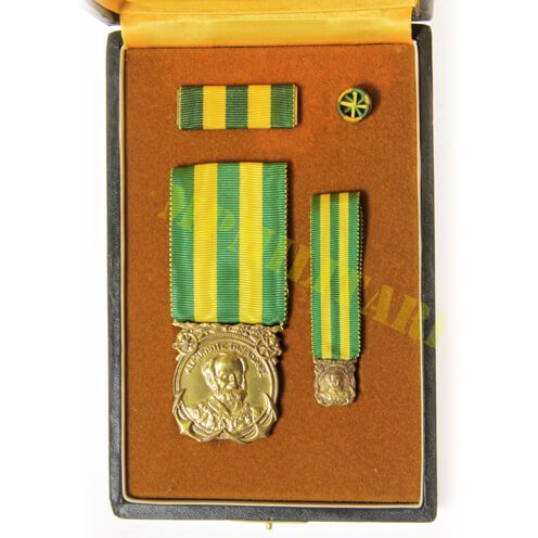 Conjunto da Medalha do Mérito Tamandaré - Marinha