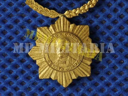 Miniatura da Medalha Dignidad Caracter União Cultural Brasil - México - 1968 - Imagem 2