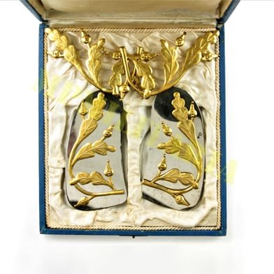 Antigo conjunto de insígnias de General do Exército Brasileiro