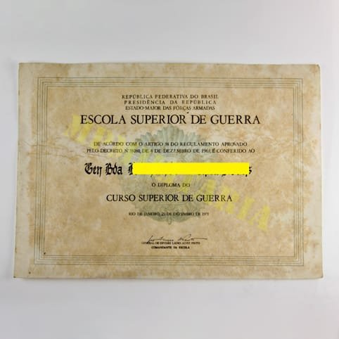 Diploma de um General da Escola Superior de Guerra ESG - 1971