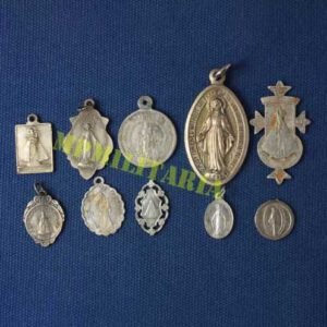 Lote de 12 medalhas religiosas antigas de Nossa Senhora