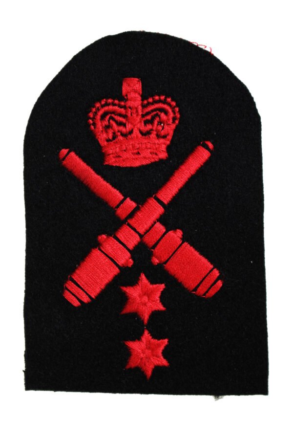 DISTINTIVO / PATCH ROYAL NAVY GUNNERY INSTRUCTOR – MARINHA BRITÂNICA - Imagem 2