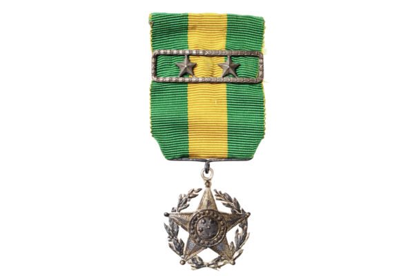 ANTIGA MEDALHA MILITAR DE 20 ANOS DE BONS SERVIÇOS – MODULO MENOR