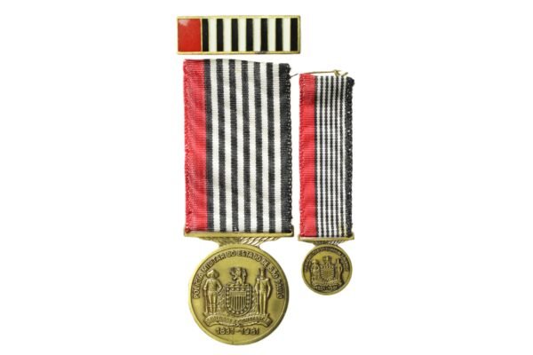 CONJUNTO DA MEDALHA SESQUICENTENÁRIO DA POLÍCIA MILITAR DO ESTADO DE SÃO PAULO – 1981
