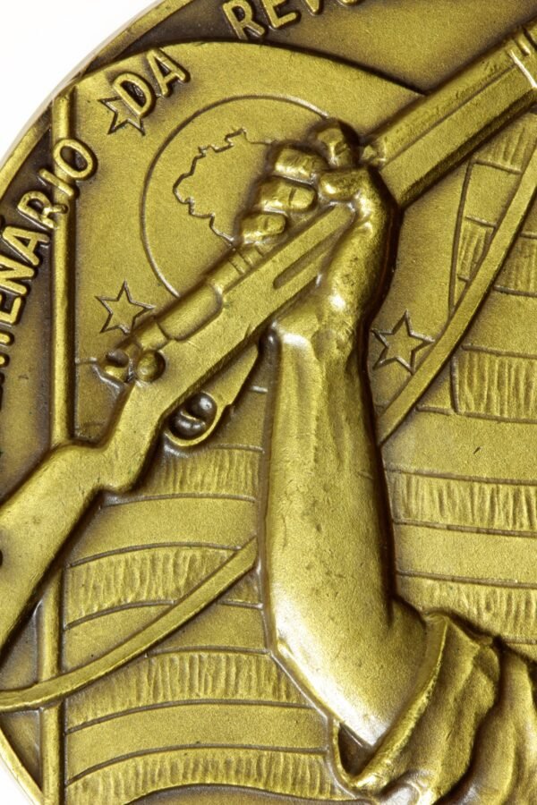 MEDALHA DE 50 ANOS DA REVOLUÇÃO DE 1932 - Imagem 7
