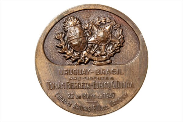MEDALHA DO ENCONTRO DOS PRESIDENTE DUTRA DO BRASIL E BARRETA DO URUGUAI – 1947