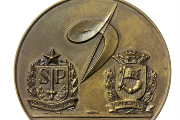RARA MEDALHA REVOADA INTERNACIONAL DO IVº CENTENÁRIO DE SÃO PAULO – 1954 - Imagem 4