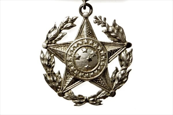 MEDALHA MILITAR DE 20 ANOS DE BONS SERVIÇOS COM BARRETA - Imagem 3