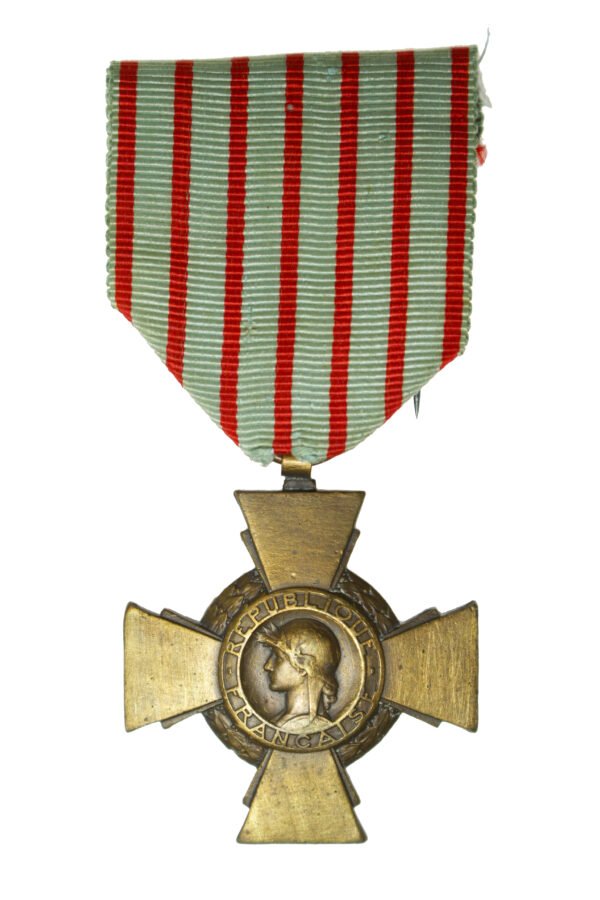 MEDALHA CRUZ DO COMBATENTE “CROIX DU COMBATTANT” - I GUERRA - Image 2