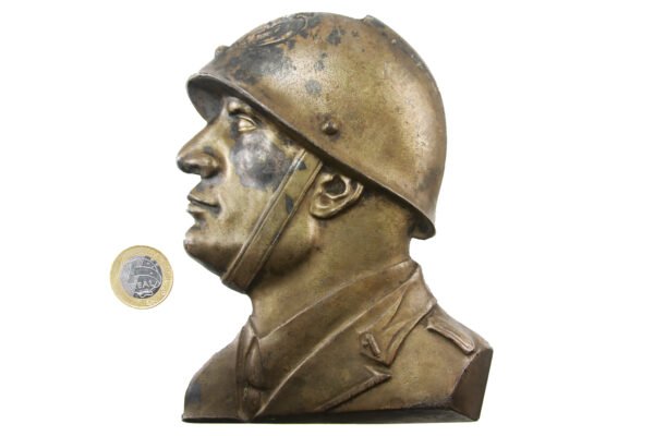 ESCULTURA BUSTO DE MUSSOLINI COM CAPACETE – IL DUCE - Image 3