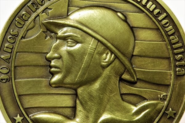 RARA MEDALHA DOS 90 ANOS DA REVOLUÇÃO CONSTITUCIONALISTA DE 1932 - Imagem 3