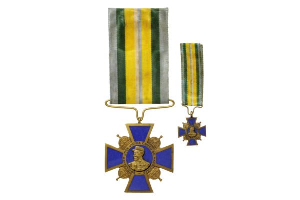 CONJUNTO DA MEDALHA BRIGADEIRO JOSÉ VIEIRA COUTO DE MAGALHÃES