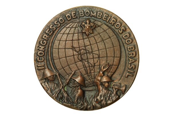 MEDALHA II CONGRESSO DE BOMBEIROS DO BRASIL / I CONGRESSO LATINO-AMERICANO DE COMANDANTES BOMBEIROS – 1965 - Imagem 2