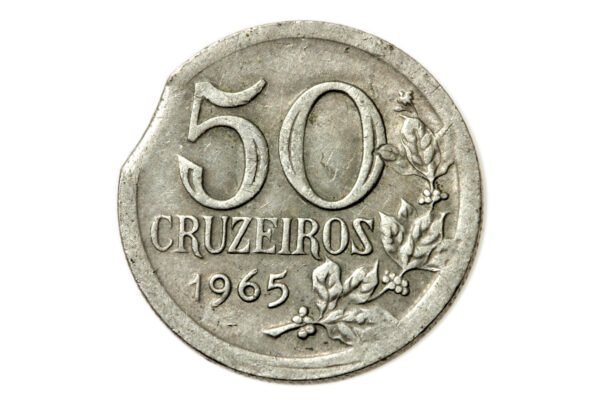 MOEDA DE 50 CRUZEIROS 1965 ∙ DEFEITO – FIM DE CHAPA