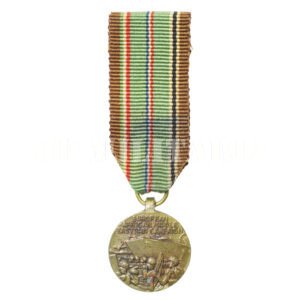 MINIATURA DA MEDALHA DE CAMPANHA EUROPA, ÁFRICA E ORIENTE MÉDIO – II GUERRA