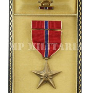 MEDALHA BRONZE STAR • NA CAIXA - II GUERRA