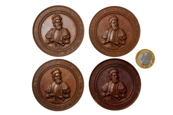 COLEÇÃO DAS MEDALHAS DO 4º CENTENÁRIO DO DESCOBRIMENTO DO BRASIL – 1900 - Imagem 2
