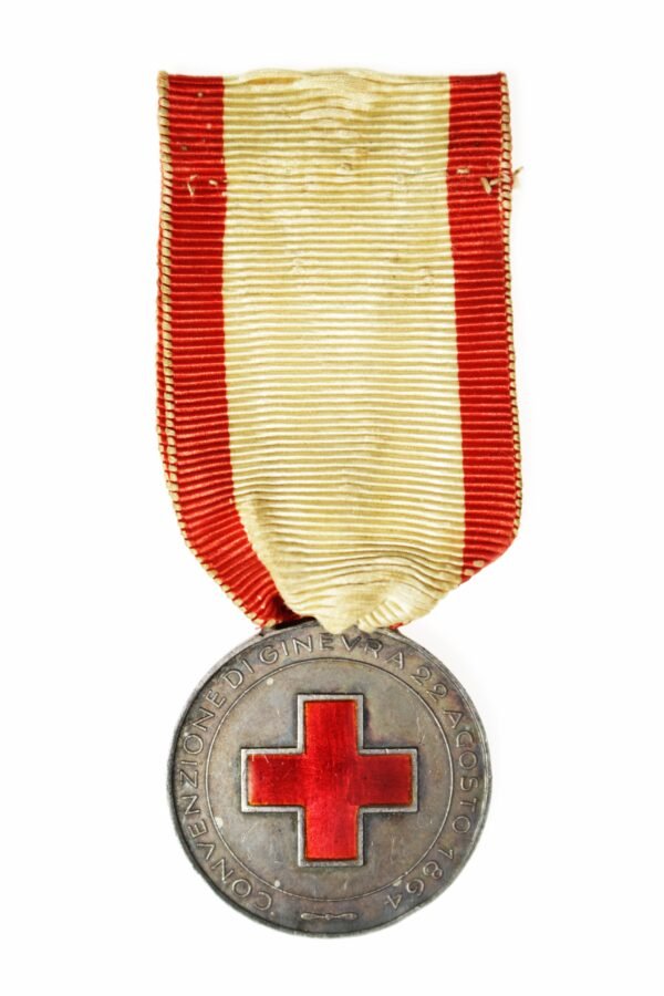 RARA MEDALHA DA CRUZ VERMELHA ITALIANA • NOMINAL – I GUERRA - Image 2