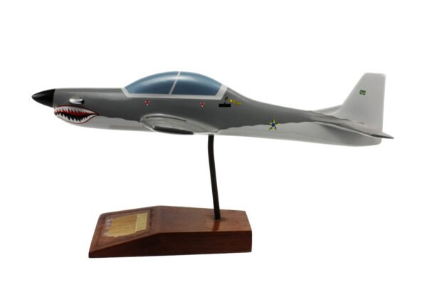 MAQUETE / MINIATURA DO AVIÃO EMBRAER A-29 “TUCANO” – FAB - Image 3