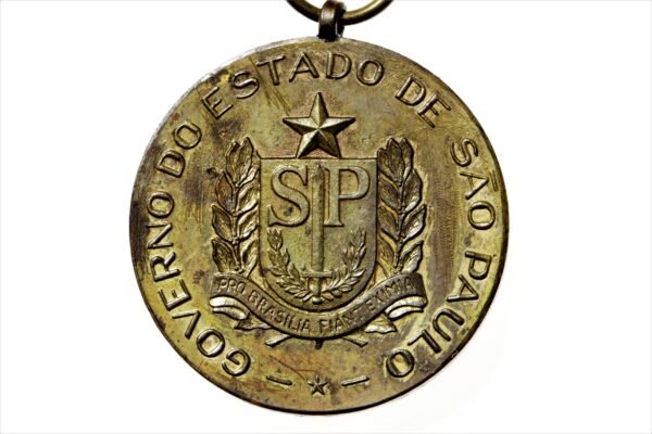 MEDALHA DO CENTENÁRIO DE TOBIAS DE AGUIAR FORÇA PÚBLICA DE SÃO PAULO – 1957 - Imagem 4