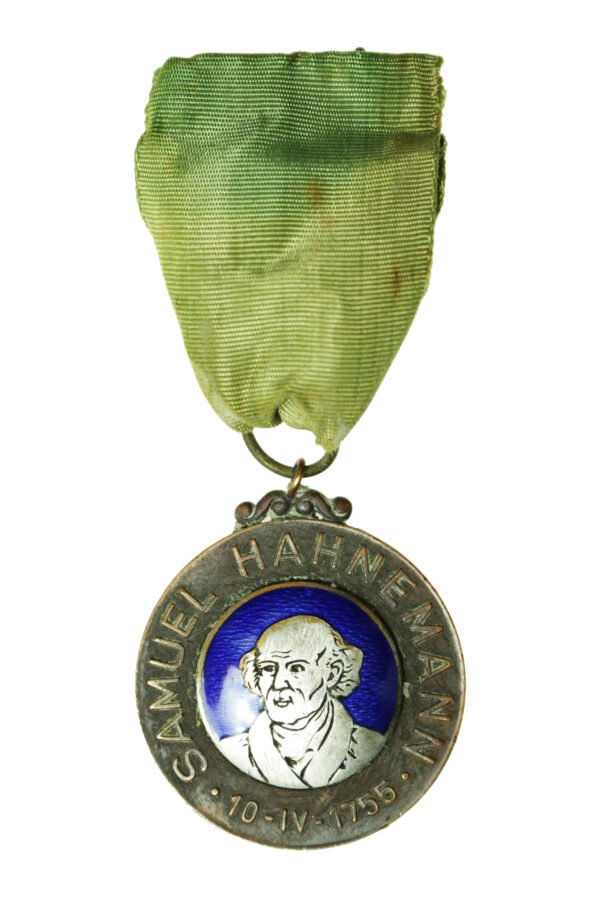 MEDALHA SAMUEL HAHNEMANN ∙ HOMEOPÁTIA – HONRA AO MÉRITO - Imagem 2