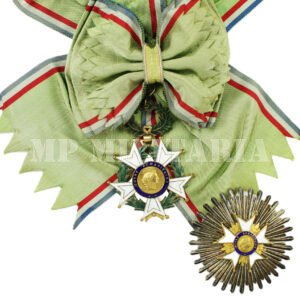 CONJUNTO DA GRÃ-CRUZ DA ORDEM CRUZ DE HONRA POR OBRAS HUMANITÁRIAS  CROIX D’HONNEUR DE L’ŒUVRE HUMANITAIRE