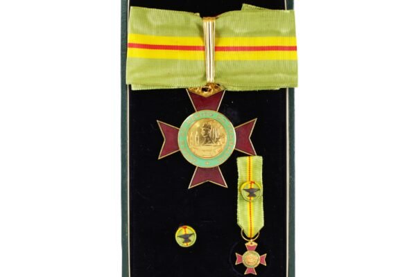 MEDALHA DA ORDEM DO MÉRITO DO TRABALHO • GRAU COMENDADOR – ANOS 1950