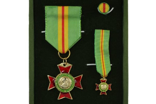 MEDALHA DA ORDEM DO MÉRITO DO TRABALHO • GRAU CAVALEIRO