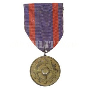 MEDALHA AO MÉRITO FABRICA DO REALENGO