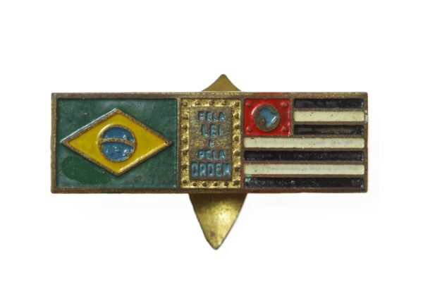 PIN DA REVOLUÇÃO DE 32 COM AS BANDEIRAS – PELA LEI E PELA ORDEM - Imagem 2