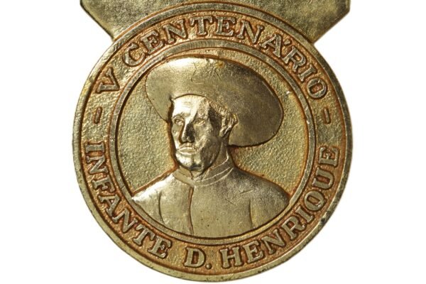 MEDALHA DO 5º CENTENÁRIO INFANTE DOM HENRIQUE – 1960 - Imagem 4