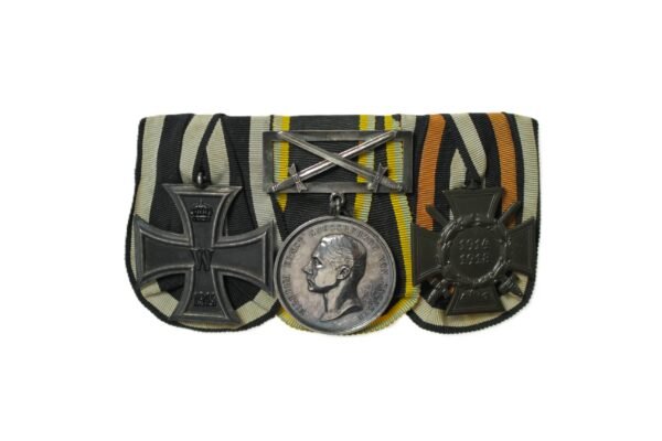 BARRETE DE MEDALHAS, COM CRUZ DE FERRO E MEDALHA DE HONRA SAXE-WEIMAR-EISENACH 1914 – I GUERRA