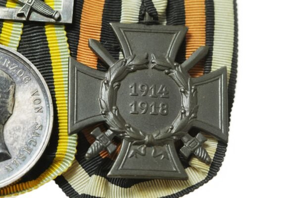 BARRETE DE MEDALHAS, COM CRUZ DE FERRO E MEDALHA DE HONRA SAXE-WEIMAR-EISENACH 1914 – I GUERRA - Imagem 8