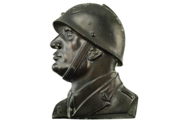 ESCULTURA BUSTO DE MUSSOLINI IL DUCE COM CAPACETE • FEITA NO BRASIL – ANOS 40