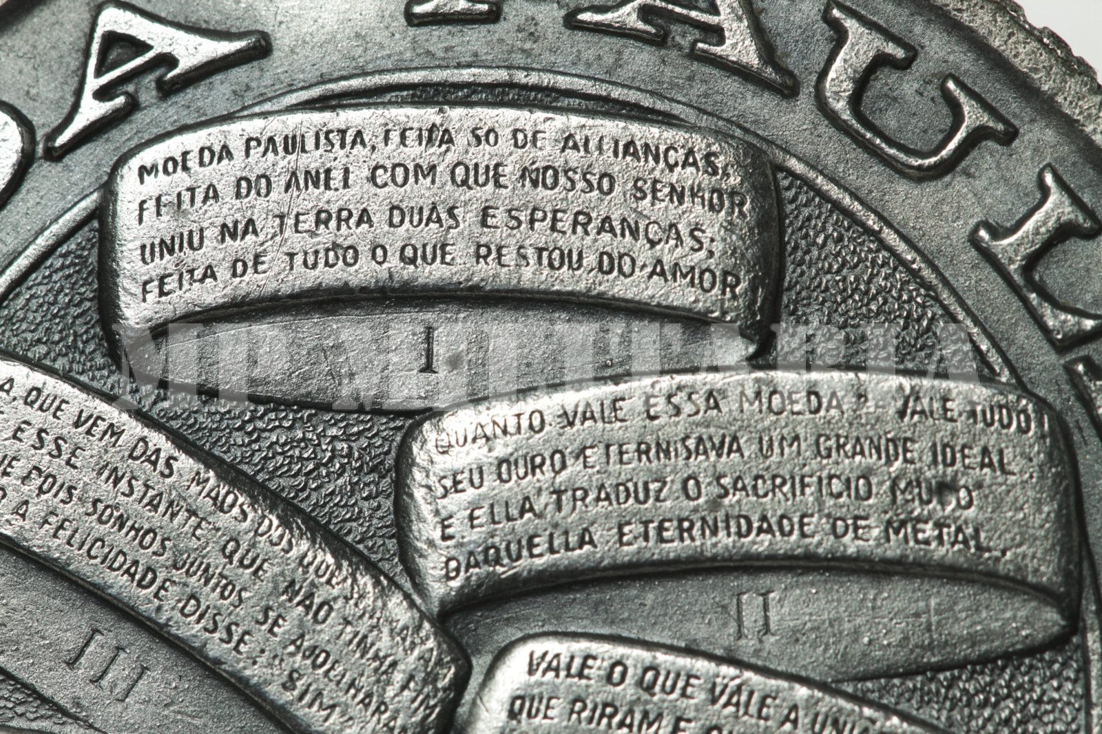 RARO BADGE DA MOEDA PAULISTA NA CAIXA E COM O POEMA – REVOLUÇÃO DE 32 - Imagem 5