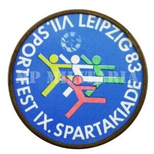 DISTINTIVO DO VII FESTIVAL DE GINÁSTICA E DESPORTOS DA ALEMANHA ORIENTAL – 1983
