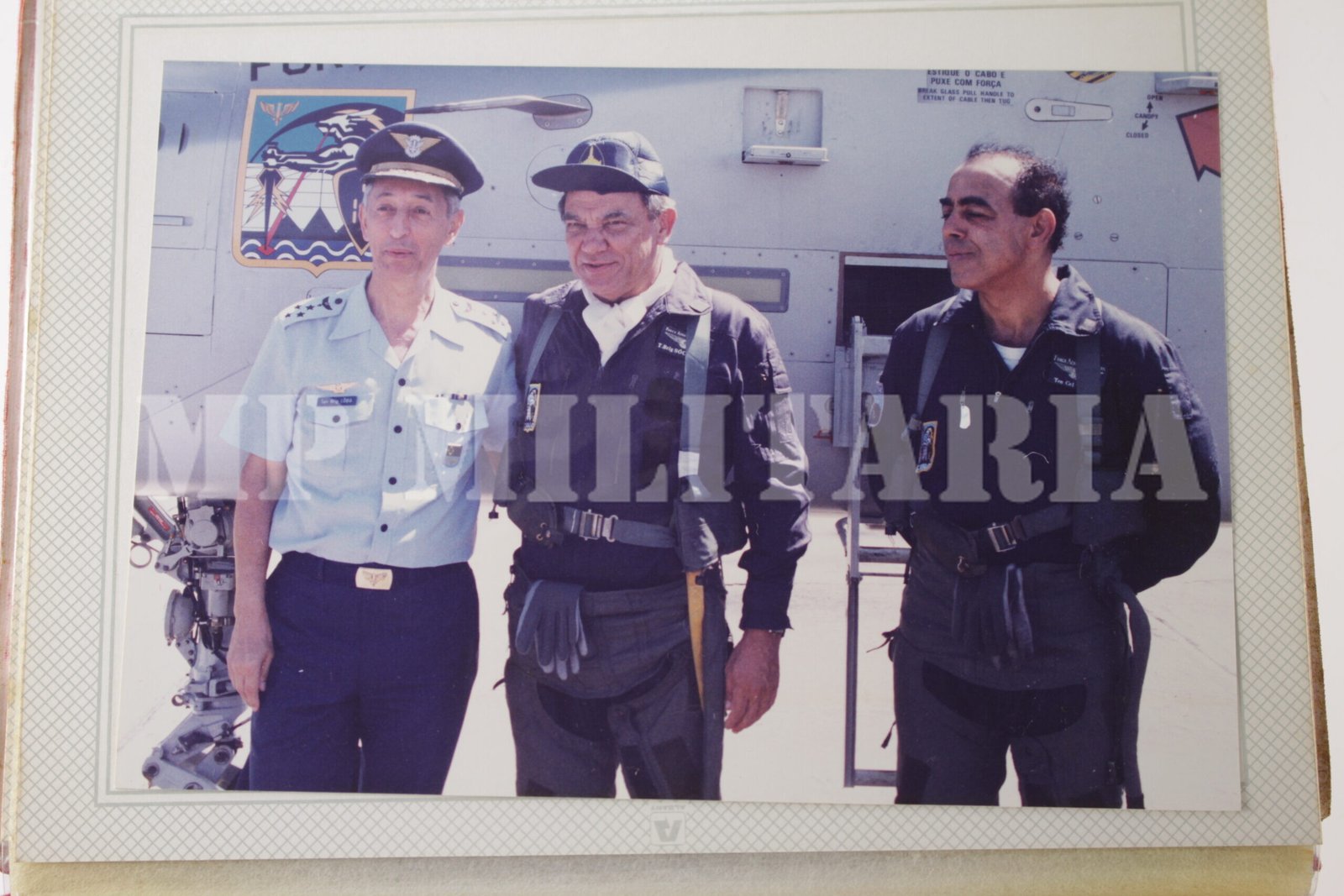 ALBUM DE FOTOGRAFIA DA VISITA DO MINISTRO DA AERONÁUTICA A III FAe • CAÇA AMX – FORÇA AÉREA - Imagem 5
