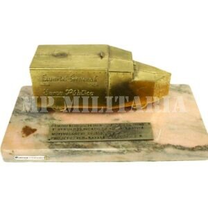 ESCULTURA DO PRIMEIRO BLINDADO BRASILEIRO – POLÍCIA MILITAR / FORÇA PÚBLICA